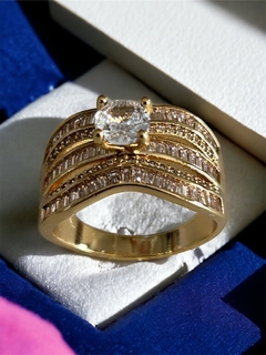 Anel Baguete com Pedras Zircônia Banhado em Ouro 18k na internet
