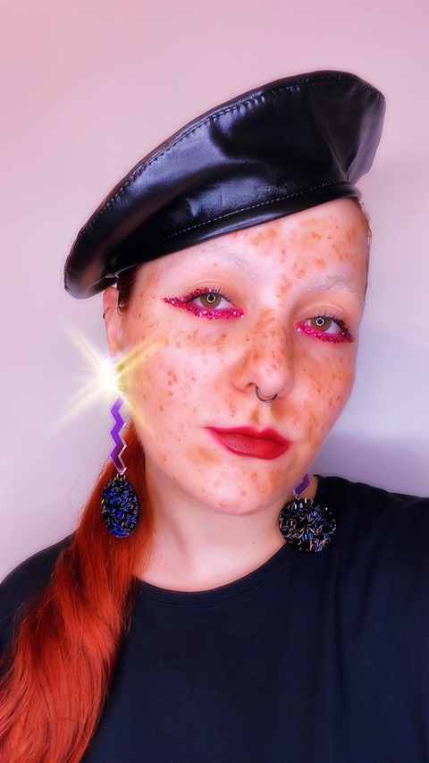 brincos memphis iridescente