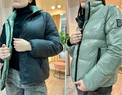 102 CAMPERA REVERS ELEN OJO ROJO - esenciaclothes