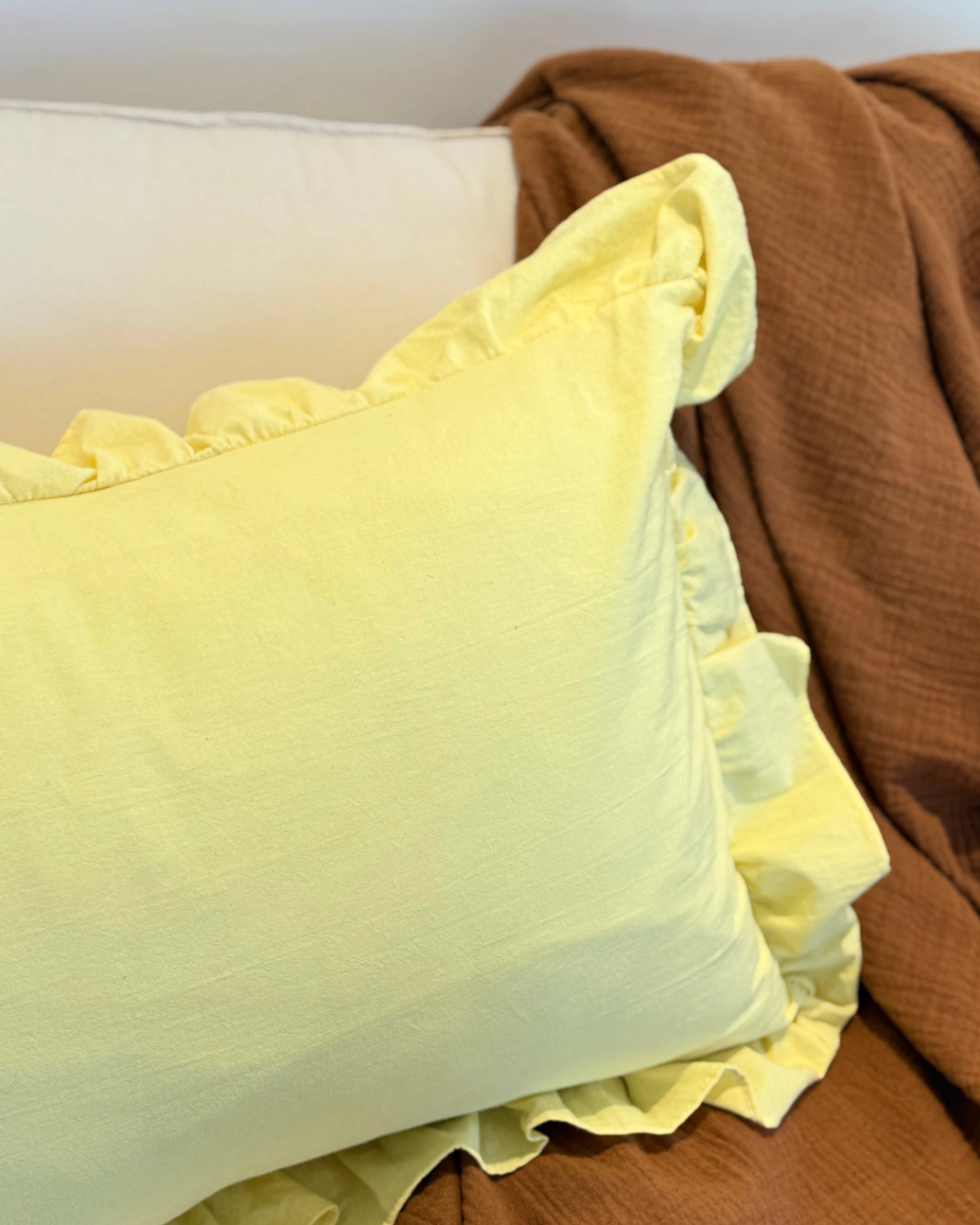 Almohadón rectangular con volado XL