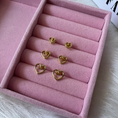 Trio Corações Dourado. - comprar online