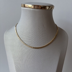 Choker Rígida Dourada.