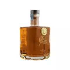 Cachaça Velha Aroeira - Gold - 700 ML