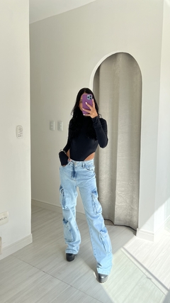 CALÇA JEANS CLARA CARGO - comprar online