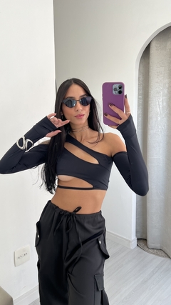 CROPPED MILA - PRETO - comprar online