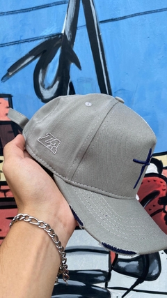 Boné FÉ cinza com azul B179 - comprar online
