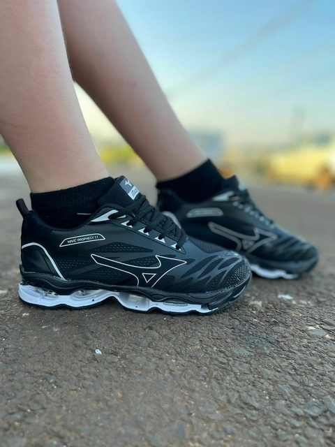 Tênis Mizuno Waze Prophecy 11 Preto com Branco T336