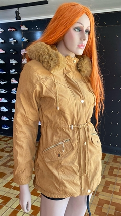 Parca feminina peluciado cor marrom F110 - comprar online