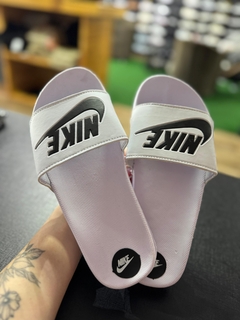Chinelo Slide Branco com Preto T681 - comprar online