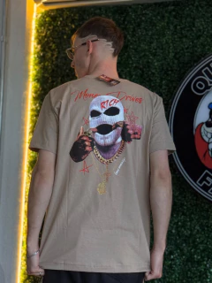 Camiseta Nike Marrom com Branco, Mascara nas costas M354 na internet