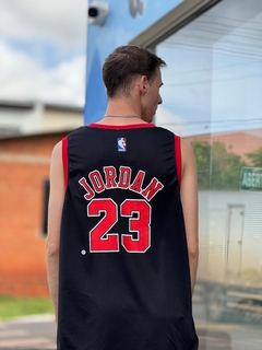 Regata Basquete Bulls Preto com Vermelho M3396 - comprar online