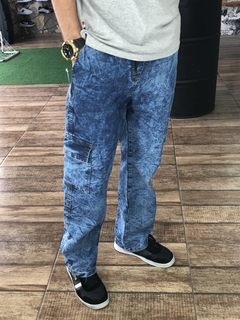 Calça Cargo Jeans Azul sem Punho M1525 na internet