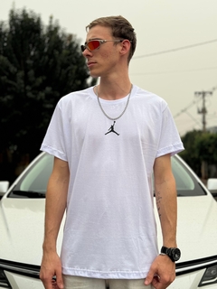Camiseta Nike Branco com Símbolo da Jordan Preto M3517