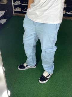 Calça Cargo Jeans Clara M176 - comprar online