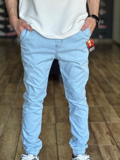 Calça Jogger Jeans Azul Claro M284 - comprar online