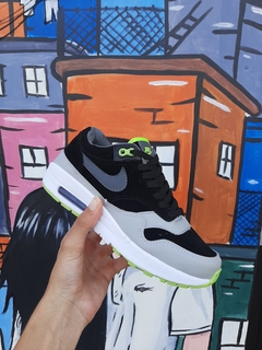 Tênis Nike Air Max 90 Preto com verde T356
