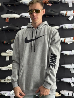Blusa moletom NIKE cinza com estampa preta M144 - comprar online