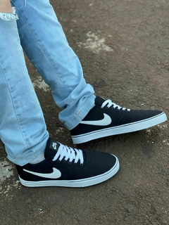 Tênis Nike SB Preto com Branco T342 - comprar online