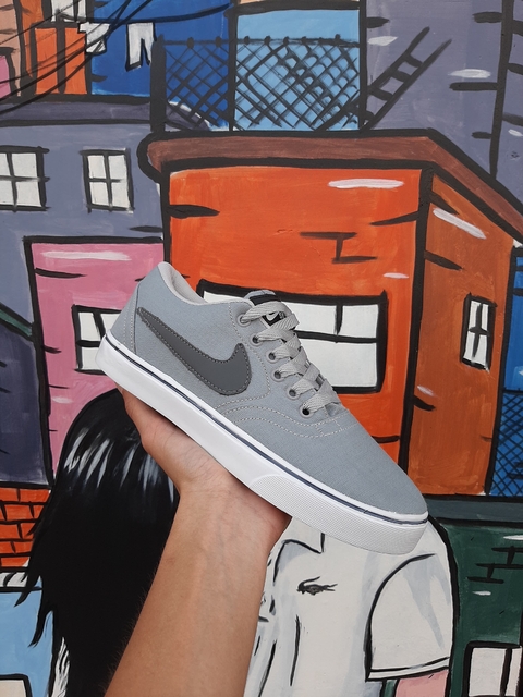 Tênis Nike Sb Cinza T407