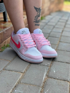 Tênis Nike Dunk Low Pro Branco com Rosa T330 - comprar online