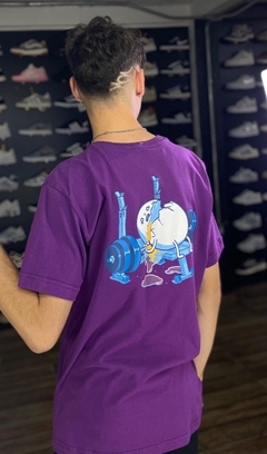 Camiseta Nike Ovo Roxo M190 - comprar online
