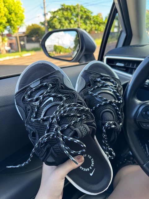 Chinelo Nike Offline Preto com Branco T671 - comprar online