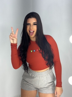 Cropped manga Longa Coração Marrom M3331