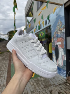 Tênis Adidas branco T870