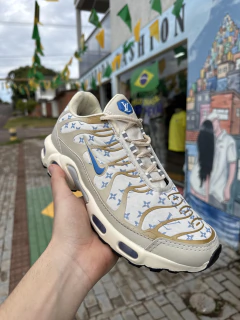 Tenis Nike TN LV Bege com Azul T732