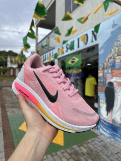 Tênis Nike Zoom Run Rosa com preto T405