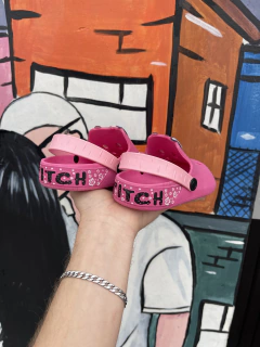 Chinelo Crocs Infantil Stitch Rosa T621 - comprar online