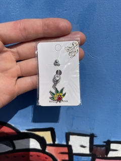 Piercing com Folha prata A101