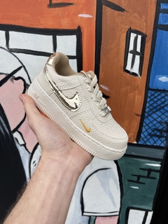 Tênis Infantil Nike Marrom com Dourado T569