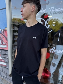 Camiseta Vans Preto com Branco M234 - comprar online