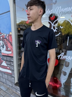 Camiseta Nike Just do it anjo Preto com Roxo M209 na internet