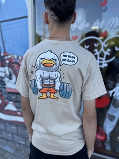 Camiseta Nike Marrom com Pato na academia nas costas M203 - comprar online