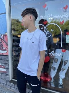 Camiseta Vans Branco com Preto M230 - comprar online