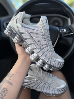 Tênis Nike 12 mola Primeira linha Branco com prata T459 - comprar online