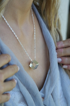 Collar Cubic