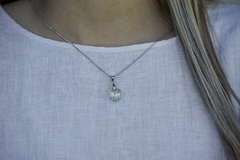 Collar Elara