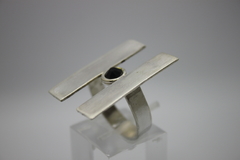 Anillo Obey