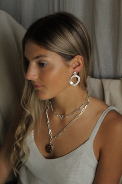 Collar Wyatt en internet
