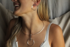 Collar SIN FIN en internet