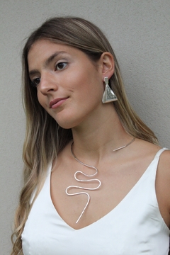 Collar Rhett en internet