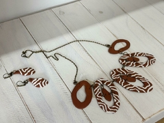 COLLAR DE CERÁMICA / COLLAR EN COLOR TERRACOTA Y BLANCO - comprar online