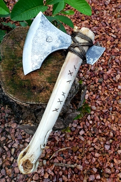 Machado de Guerra Leviatã (God of War)
