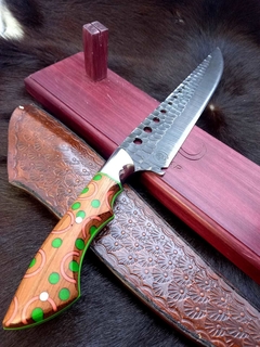 Faca Custom Criptoniana em Aço Carbono Textura Pedra Cabo em Madeira de Ipe e Resina Lâmina 9,4" - Jóias do Sul
