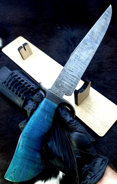 Faca Hunter em Aço Damasco Cabo em Curly Maple Estabilizado Importado do Canadá - comprar online