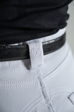 BREECH WHITE JAZMÍN on internet