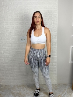 Calça Poliamida Jacquard Linhas na internet